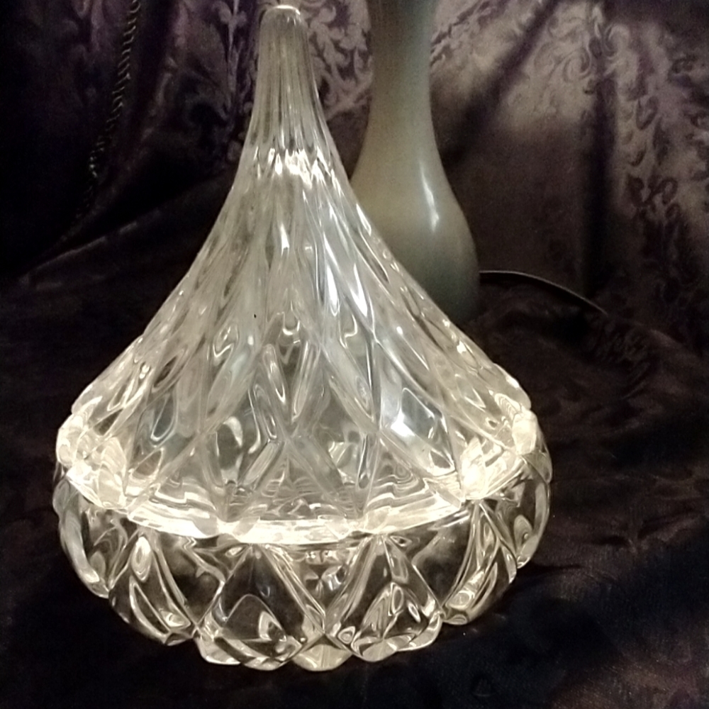 Godinger Clear Cut Crystal Covered "Hershey Kiss" Dish